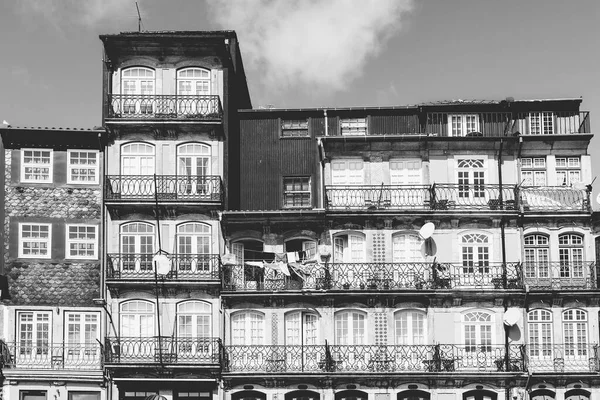 Vista Centro Histórico Cidade Porto Com Fachadas Tradicionais Portuguesas Por — Fotografia de Stock