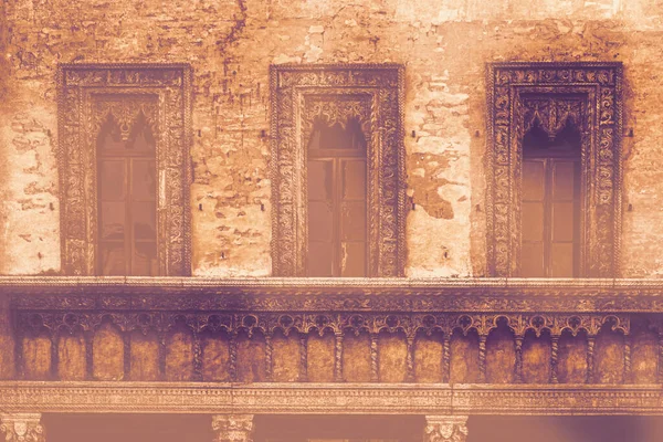 Italienische Fenster Sind Neue Und Alte Horizonte Der Schönheit Funktionalität — Stockfoto