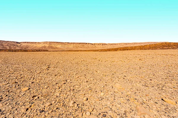 Häpnadsväckande Landskap Klippformationer Israels Öken Livlös Och Öde Scen Som — Stockfoto