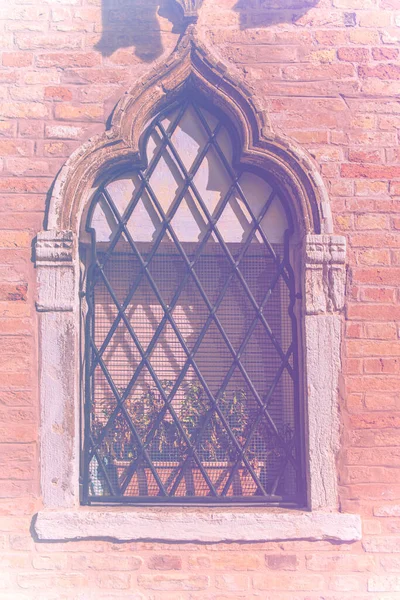 Italian windows are new and old horizons of beauty, functionality and performance in faded color effect.