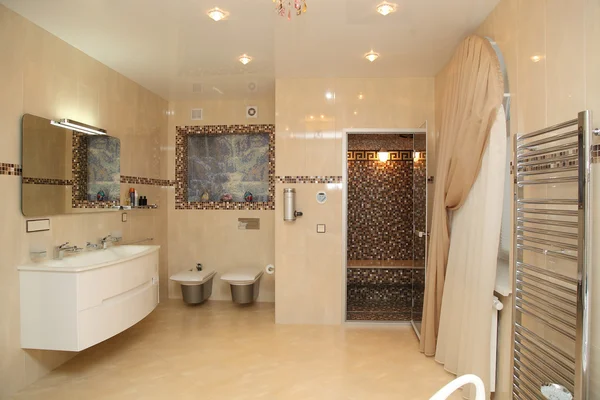 büyük hafif banyo