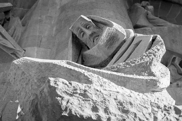 Sagrada Familia grieving woman — Stock Photo, Image