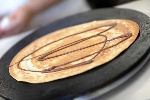 Cocción de tortitas con chocolate —  Fotos de Stock