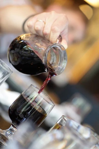 Pouring of wine — Stock Photo, Image