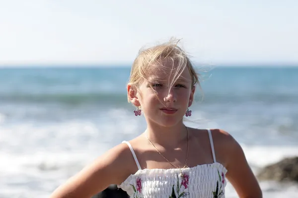 Dziewczyna na plaży — Zdjęcie stockowe