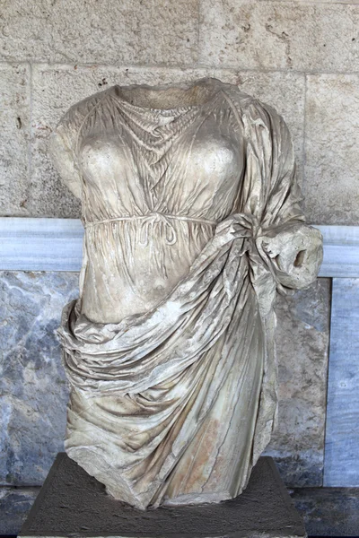 Staty av themis — Stockfoto