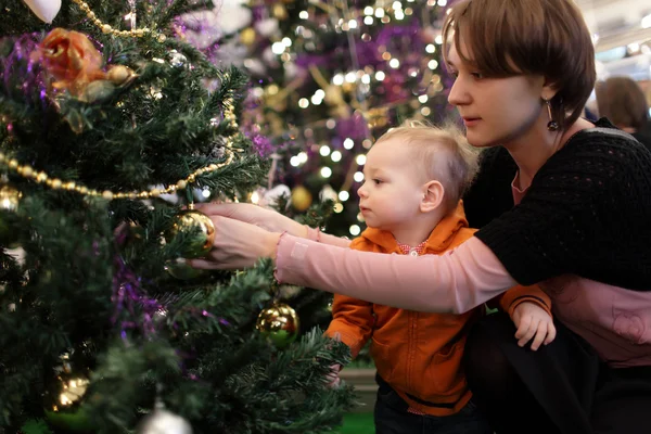 Aile dekorasyonu Noel ağacı