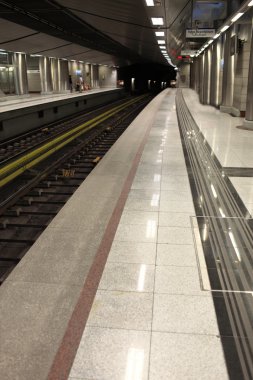 iç metro istasyonu