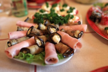 jambon ve peynirli patlıcan