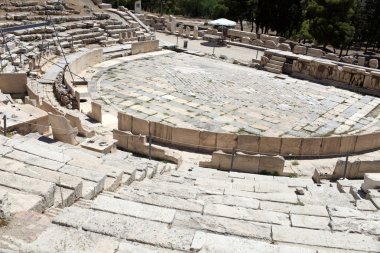 Dionysos Tiyatrosu ve mermer Orkestrası