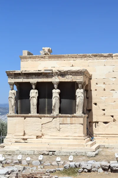 Rzeźby starożytnej świątyni erechtheum — Zdjęcie stockowe