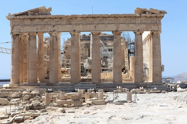 Voorkant van het parthenon — Stockfoto