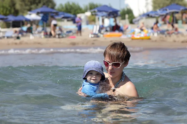 Familj i havet — Stockfoto