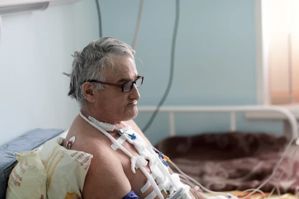 Paziente dopo un intervento al cuore — Foto Stock