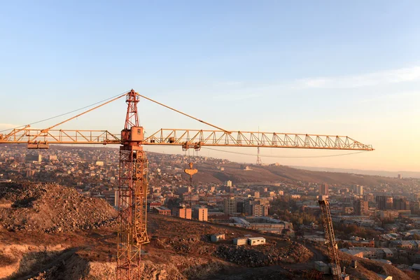 Crane e Yerevan — Foto Stock
