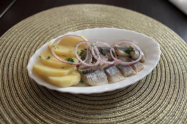 Herring with potatoes and onions — Stock Photo, Image