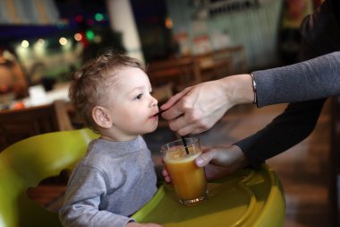 Toddler İçecek suyu