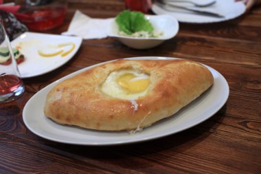 Acara khachapuri tabak