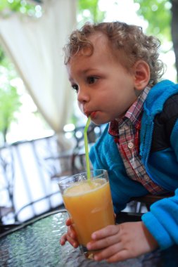 Toddler İçecek suyu