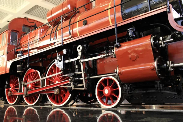 Red vintage steam locomotive — Stock Photo, Image