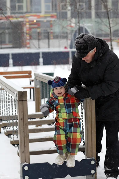 Farfar och sonson — Stockfoto