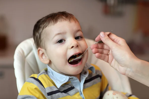 Eating boy — Stock Photo, Image