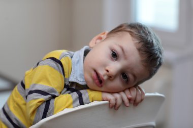 mama sandalyesi, çocuk portresi