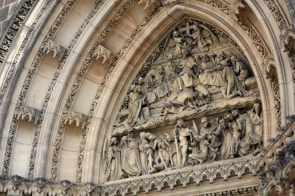Trumhinnan av st peter och st paul basilica — Stockfoto