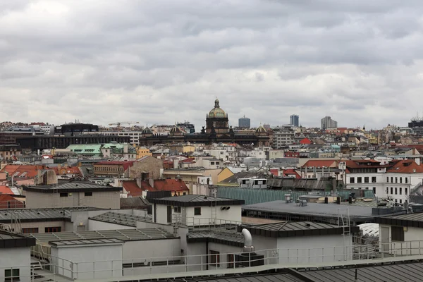 Weergave van Praag van de Kruittoren — Stockfoto