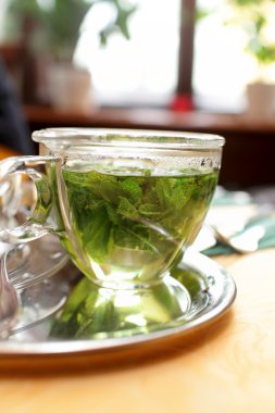 bir fincan nane çayı