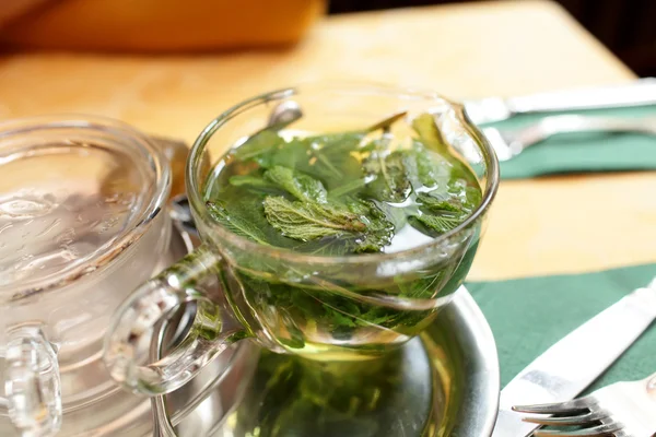 Cup of mint tea — Stock Photo, Image