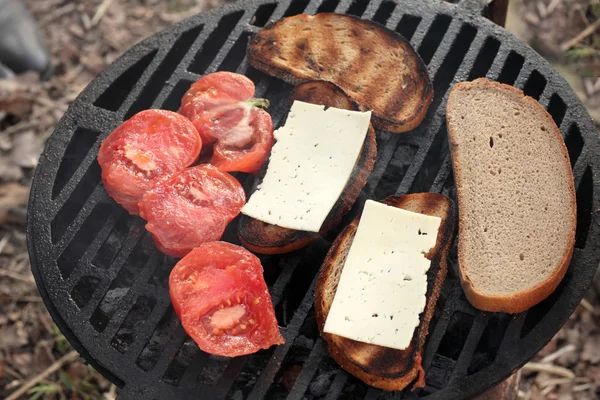 Tomates y pan con queso — Foto de Stock