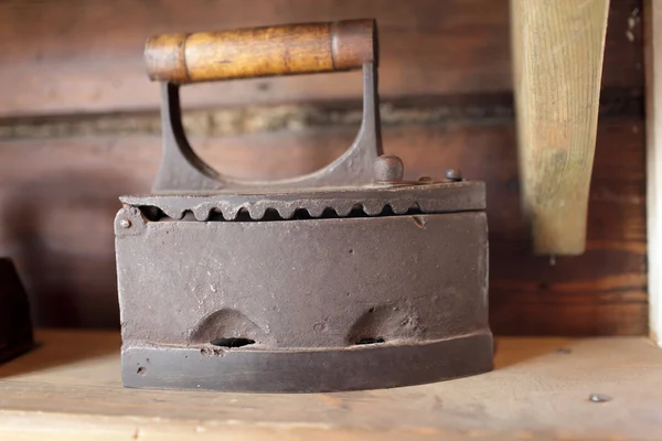 Vintage charcoal flat iron — Stock Photo, Image