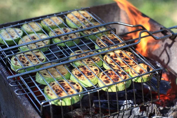 Barbekü ızgara sebze iliği — Stok fotoğraf