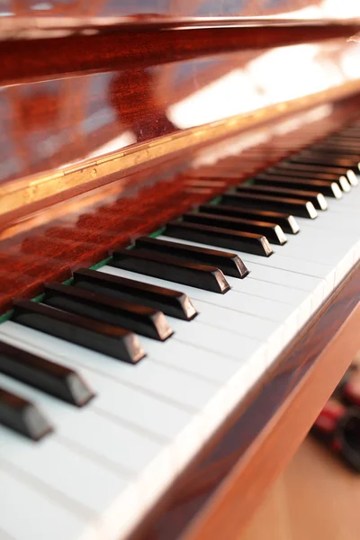 El teclado del piano —  Fotos de Stock