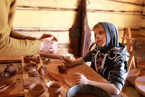 Kid Making Clay Crafts Table Workshop — Stock Photo, Image