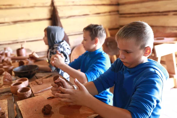Three Kids Make Clay Crafts Workshop — Stock Photo, Image