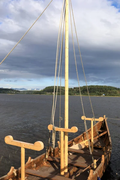 Barca Legno Vichinga Nel Lago Ladoga Carelia — Foto Stock