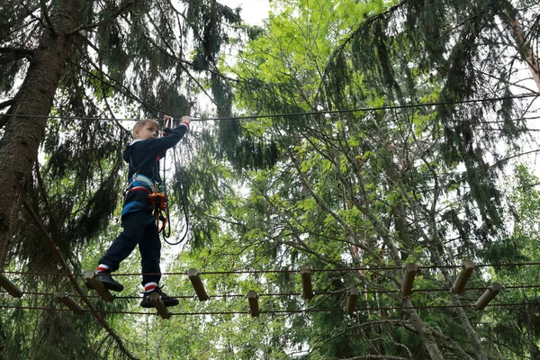 Kid Overcomes Obstacle Course Forest Karelia — Stock Photo, Image