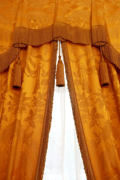 Details Window Brown Curtain Palace — Stock Photo, Image