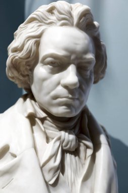 Besteci Ludwig van Beethoven 'ın duvar arkasındaki büstü