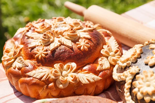 Frisches hausgemachtes Brot — Stockfoto