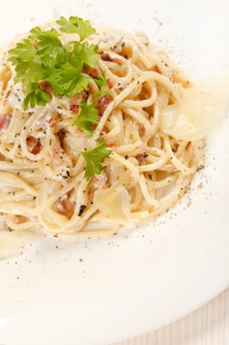 spagetti carbonara