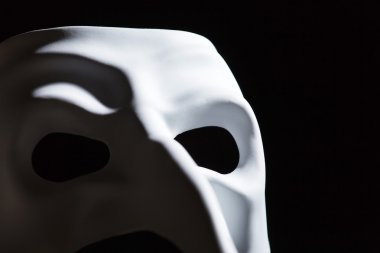 Beyaz maskemáscara blanca