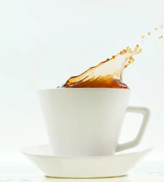 Coffee crown splash in mug — Stock Photo, Image