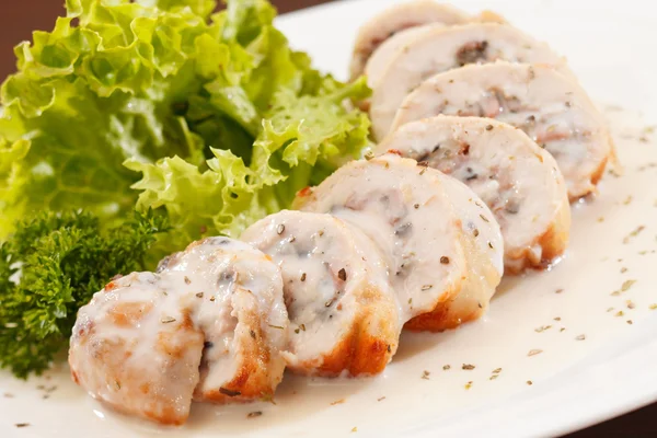 Petto di pollo ripieno arrosto — Foto Stock