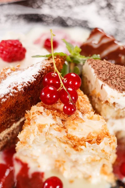 Tasty desserts — Stock Photo, Image