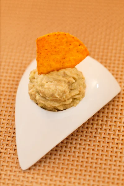 Patatas fritas con salsa —  Fotos de Stock