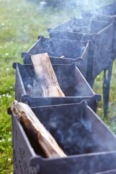 Barbacoa en el jardín — Foto de Stock