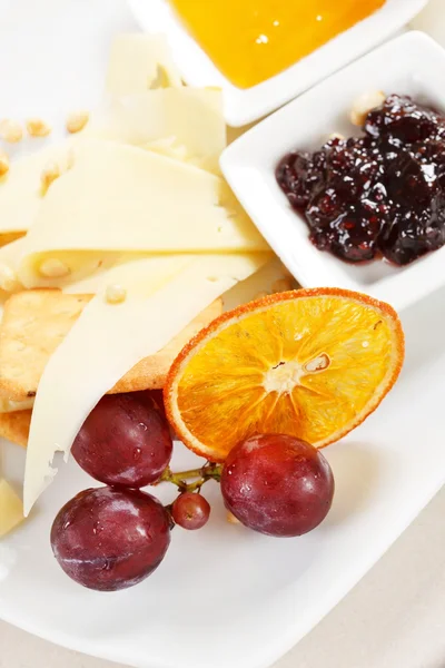 Plate of cheese — Stock Photo, Image